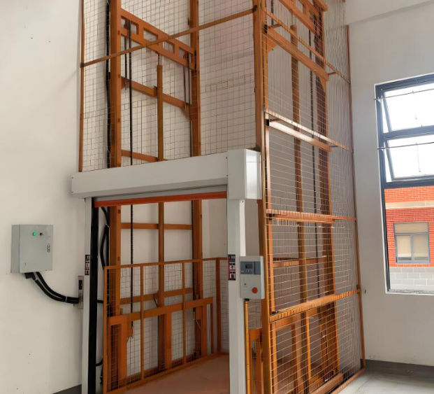 富顺升降货梯是特种设备码